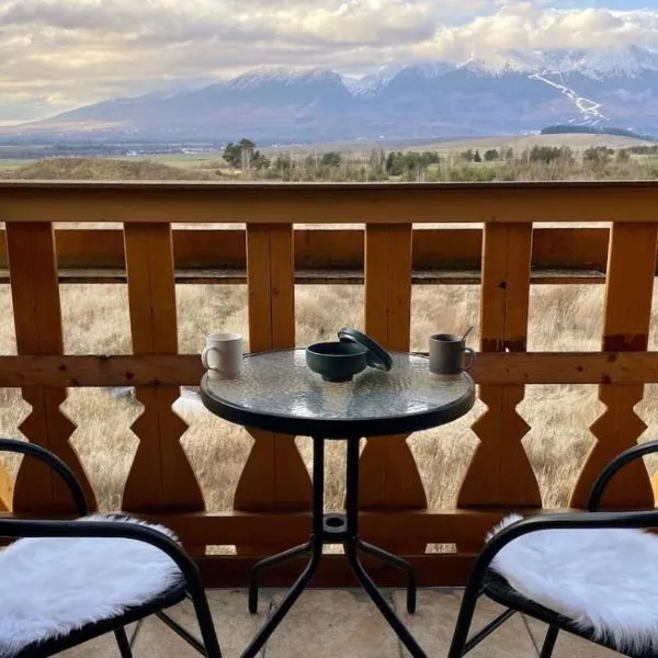 Apartment with beautiful view of High Tatras，位于韦尔卡鲁穆尼卡的酒店