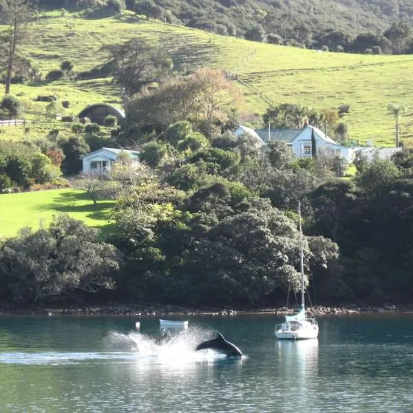 Glenfern Sanctuary，位于Whangapara的酒店