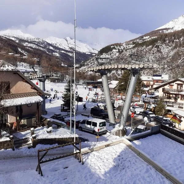 Studio a Allos a 100 m des pistes avec balcon amenage，位于Thorame-Haute的酒店