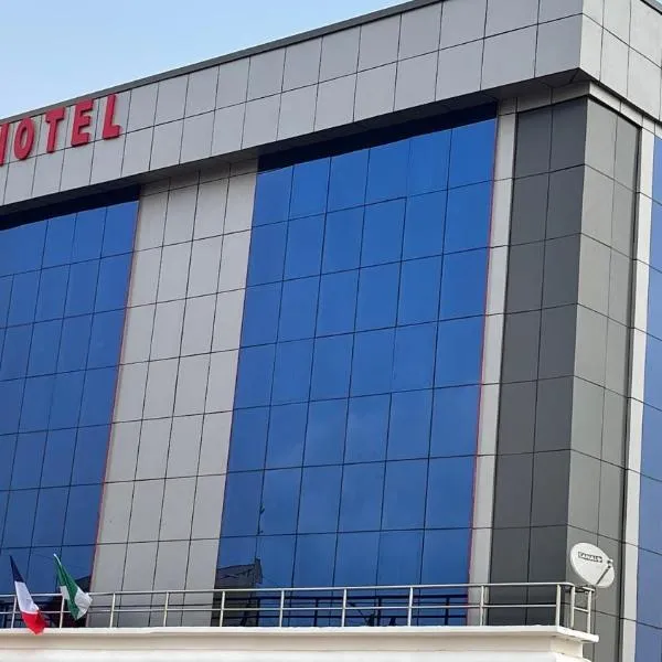 LA ROCHELLE HOTEL，位于Mokolo的酒店
