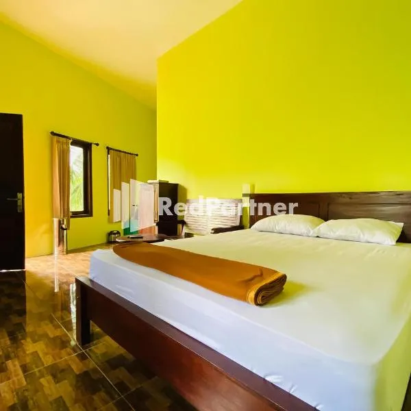Hotel dan Gazebo Pinggir Kali Prigen Mitra RedDoorz，位于特里特斯的酒店