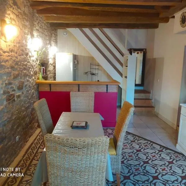 Appartement Hibou，位于Pesmes的酒店