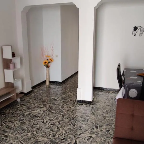 Apartamento Centro , Playa Costa Brava y Barcelona，位于马尔格莱特德玛的酒店