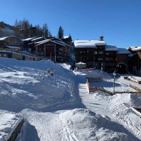 4P au pied des pistes, refait à neuf, La Plagne, avec WIFI，位于雷高石的酒店