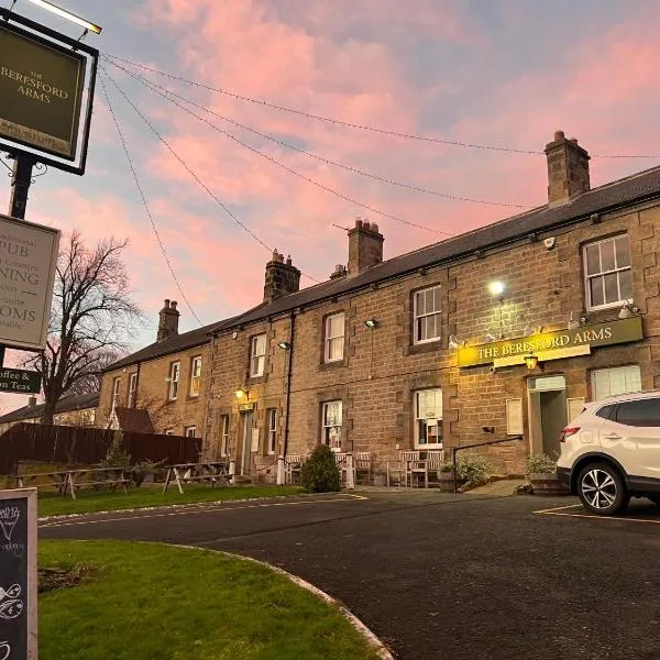 The Beresford Arms，位于庞蒂兰的酒店