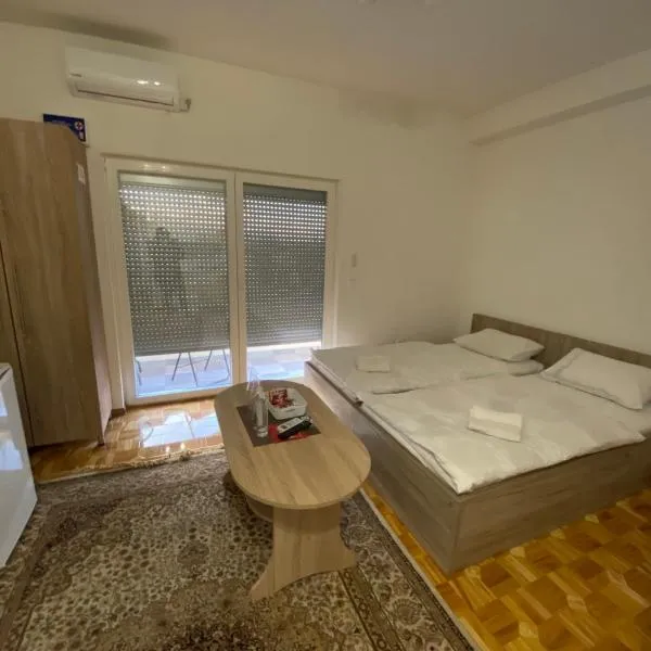 Apartmani Hadžić，位于Živinice的酒店