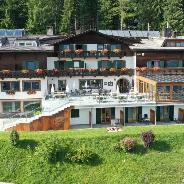 Alpenhotel Ratsberg 1650m，位于卡西圣马达莱娜的酒店