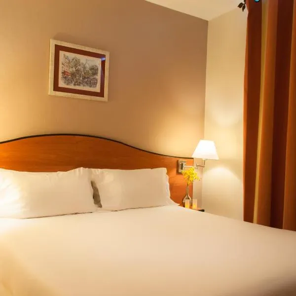 蒙马特伊登酒店，位于加尔热莱戈内塞的酒店