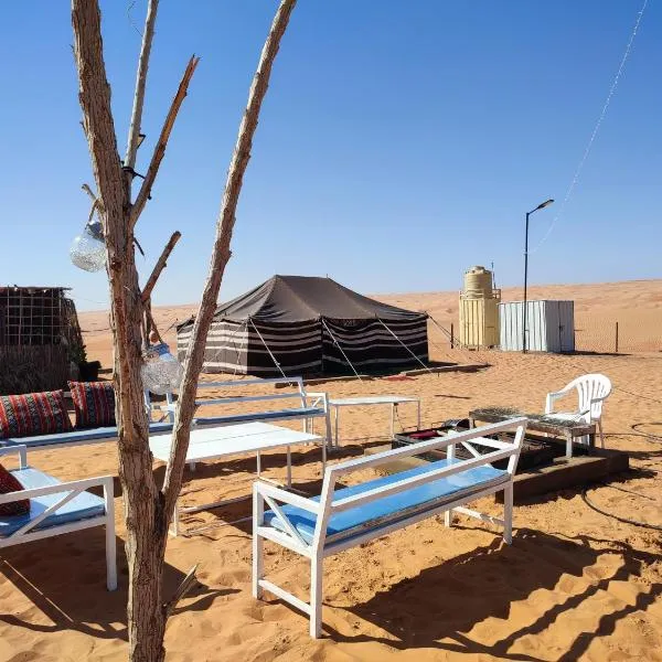 Bidiya Dunes camp مخيم بدية ديونز，位于Al Wāşil的酒店