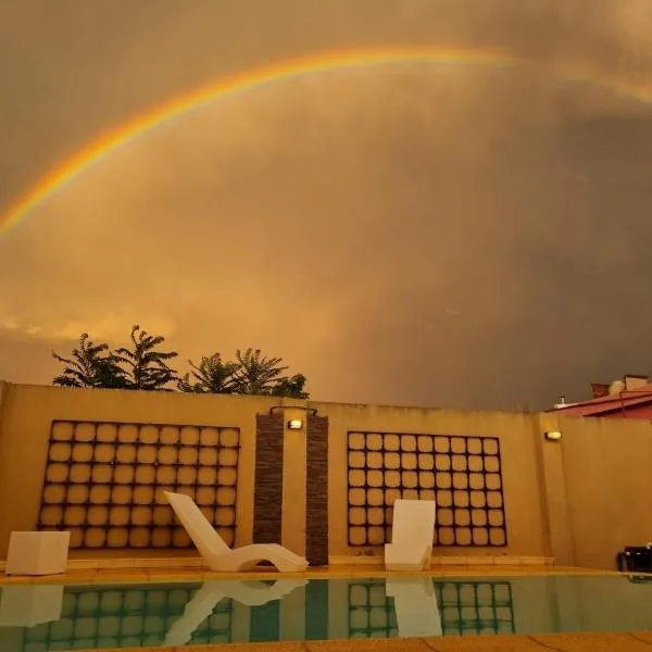 DON Hotel CHIVILCOY，位于奇维尔科伊的酒店