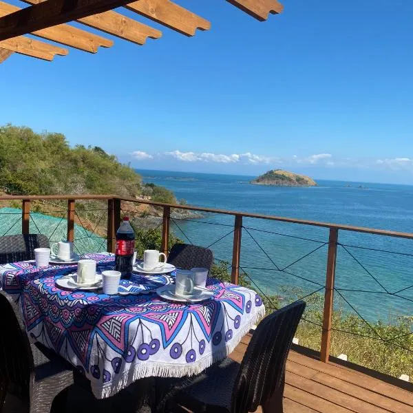 Masamirey Hilltop Cottage Seaview with Private White Beach Access，位于Polong的酒店