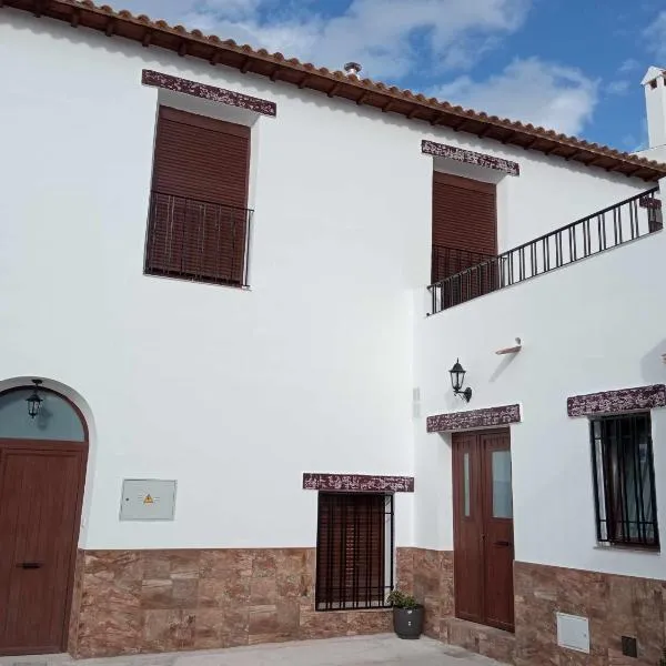 Casa cueva rural Vico ideal grandes grupos，位于Zújar的酒店