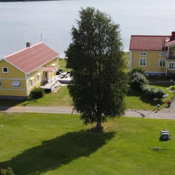 尼瓦花园度假屋，位于Hedenäset的酒店