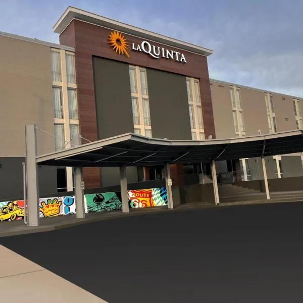 La Quinta Inn & Suites by Wyndham Tulsa Downtown - Route 66，位于塔尔萨的酒店