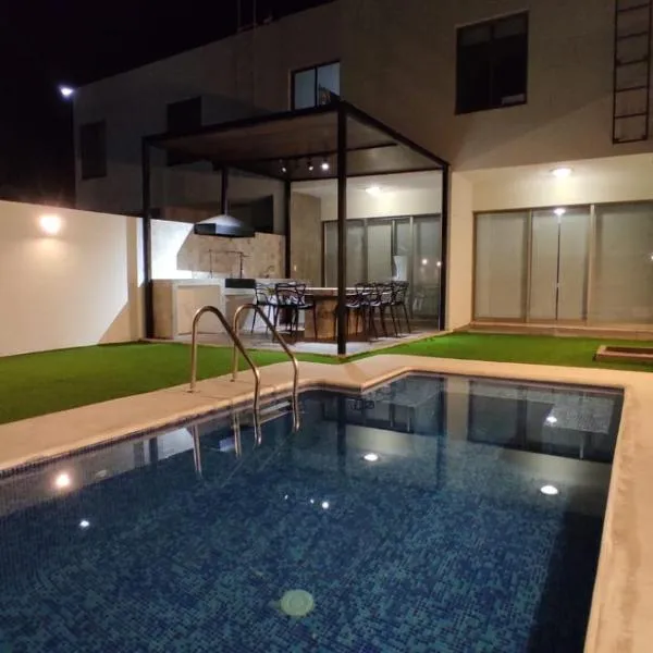 New House with Private Pool，位于曼萨尼约的酒店