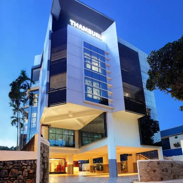 Hotel Thamburu International，位于Chalai的酒店