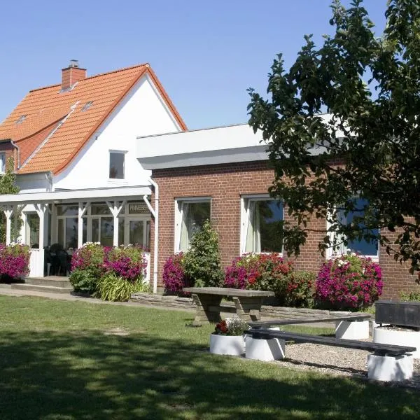 Pinnebergheim，位于Råde的酒店