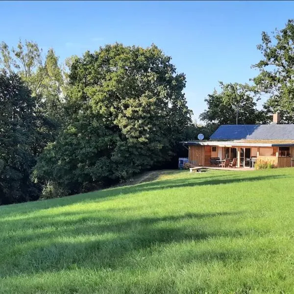 Jagdhaus im Grünen, mit Sauna，位于库姆巴赫的酒店