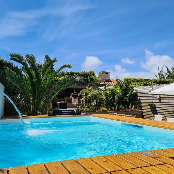Casa do Contador - Suites & Pool，位于卡佩拉什的酒店