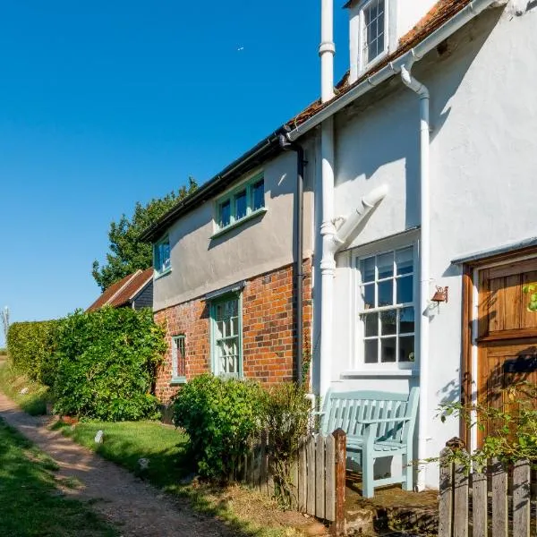 Putts Cottage hidden away at the end of a cart track, happily lost，位于Castle Hedingham的酒店