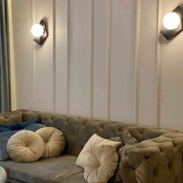 Family & Business Sauna Tężnia Apartments No12 Leśny nad Zalewem Cedzyna - 1 Bedroom with Private Sauna, Bath with Hydromassage , Terrace, Parking, Catering Options，位于凯尔采的酒店