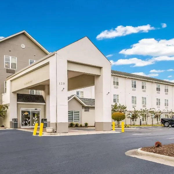 Sleep Inn & Suites Jacksonville near Camp Lejeune，位于杰克逊维尔的酒店