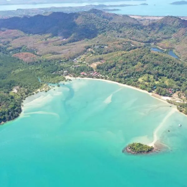 可雅海景山林小屋，位于瑶亚岛的酒店