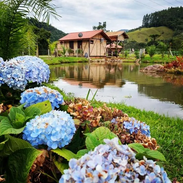 Caminhos da Serra do Tabuleiro - Chalé do Lago，位于圣博尼法西乌的酒店