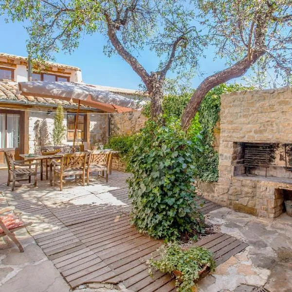 Casa Rural El Rincón de los Frailes con Jacuzzi y Sauna，位于Alpuente的酒店
