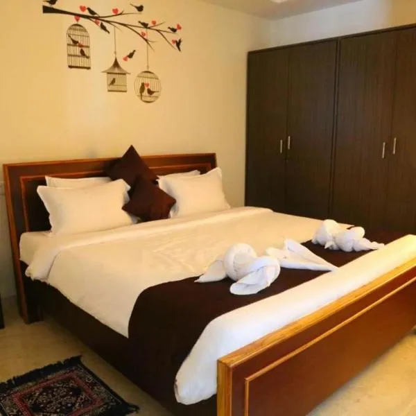Homey Suites - Vizag Beach，位于Bhīmunipatnam的酒店