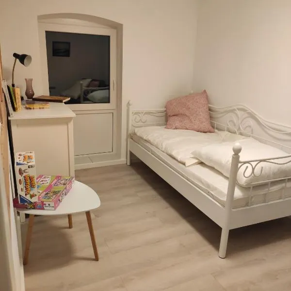 Ferienwohnung auf dem Pferdehof，位于Sumte的酒店