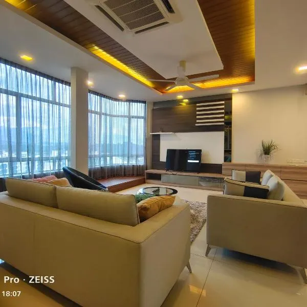 Sky Garden Penthouses，位于Chemor的酒店