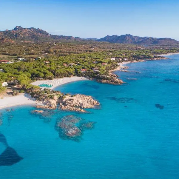 Tirreno Resort，位于卡拉·利贝罗托的酒店