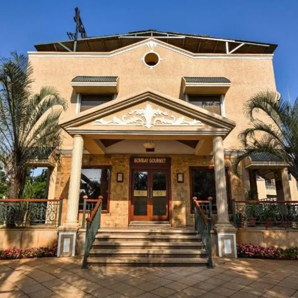 Meritas Crystal Resort，位于罗纳瓦拉的酒店