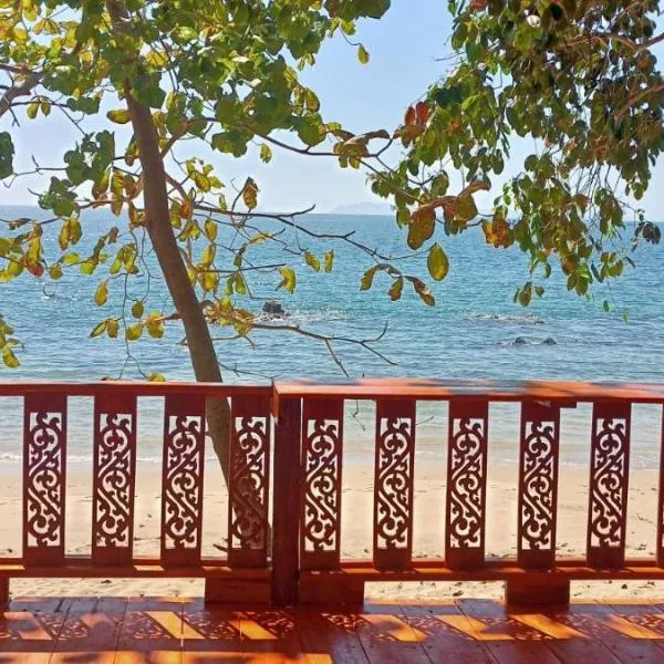Kohjum Seafront Resort，位于俊穆岛的酒店