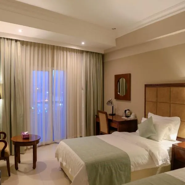 马斯喀特酒店，位于Sayḩ adh Dhabi的酒店