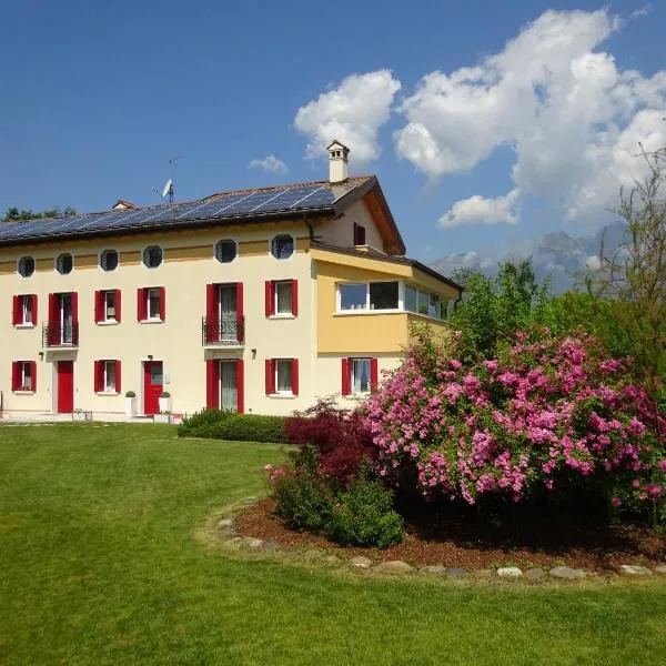 Casa Novecento，位于Ronchena的酒店