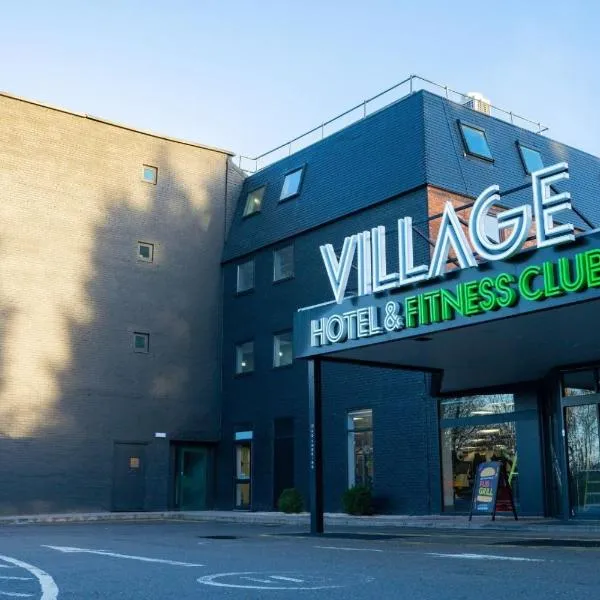 Village Hotel Bracknell，位于弗里姆利的酒店