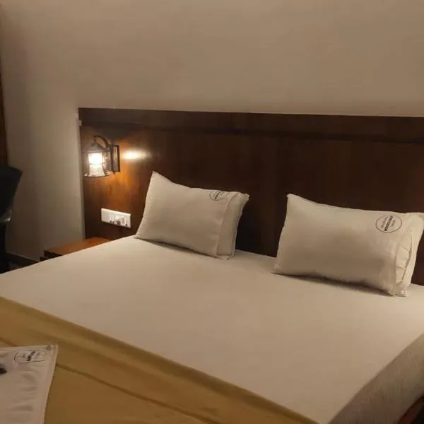Hotel Anvisha Executive，位于Ādoli的酒店