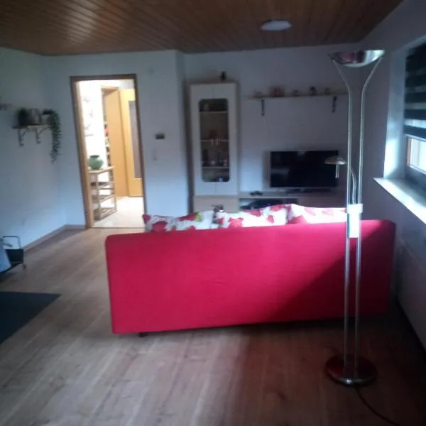 Ferienwohnung im idyllischen Neckartal，位于Starzach的酒店