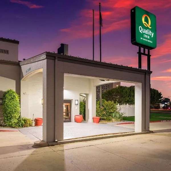 Quality Inn Tulsa Central，位于Union的酒店