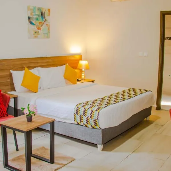 BLUEBAY HOTEL ABIDJAN，位于阿比让的酒店