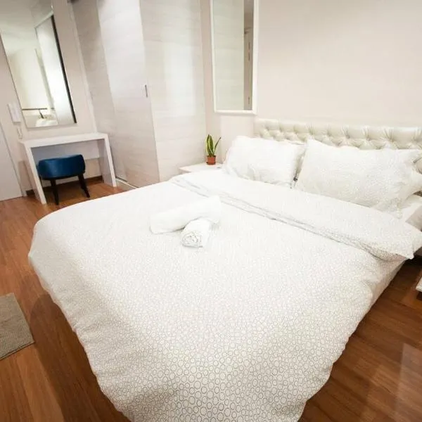 Luxury Penthouse iCity Near Mall & Themepark FREE PARKING WIFI，位于莎阿南的酒店