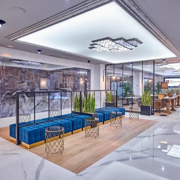 Gran Hotel Luna de Granada，位于格拉纳达的酒店