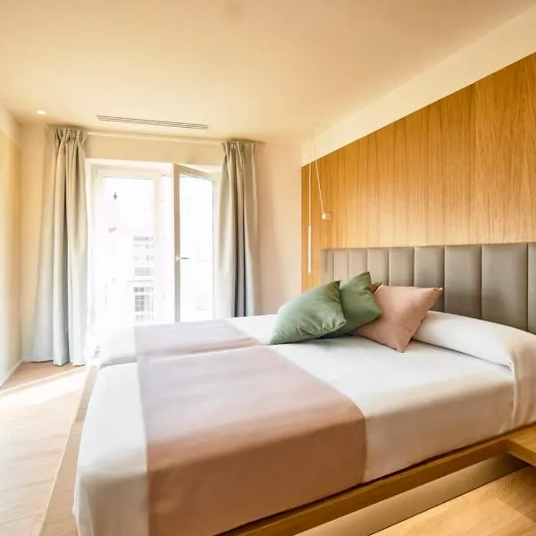 Hostal Pericón，位于科尼尔-德拉弗龙特拉的酒店