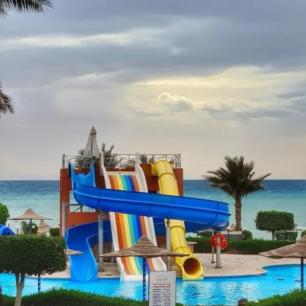 Retal View Resort El Sokhna Aqua Park，位于‘Atāqah的酒店