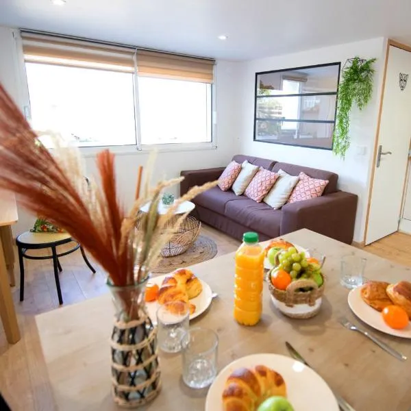 KASA HOME - Calme, Cosy, WIFI & Netflix，位于Saint-Martin-la-Plaine的酒店