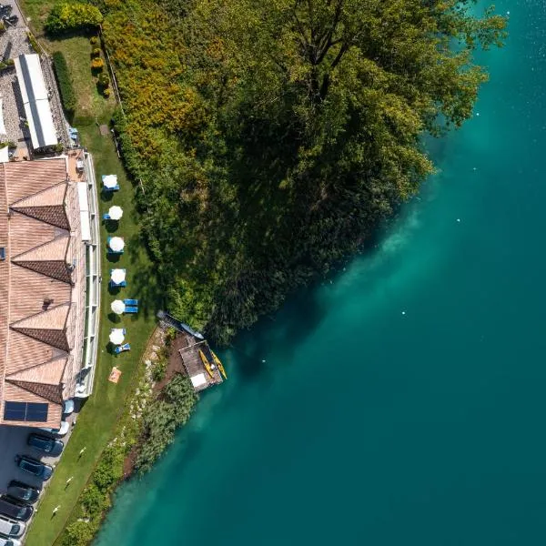 Panoramic Hotel San Carlo Ledro，位于莱德罗的酒店