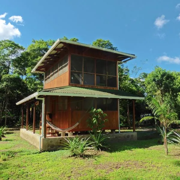 Kuporo lodge，位于Quince Mil的酒店