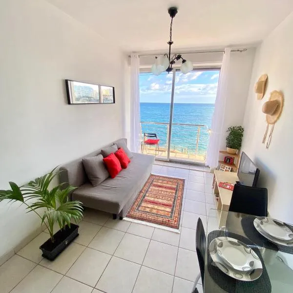 F2 - Lovely two bedrooms Flat sea View, St Julians，位于Tal-Għoqod的酒店